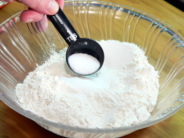 03_Chicken-Fried-Steak_add-salt Add salt to the flour.