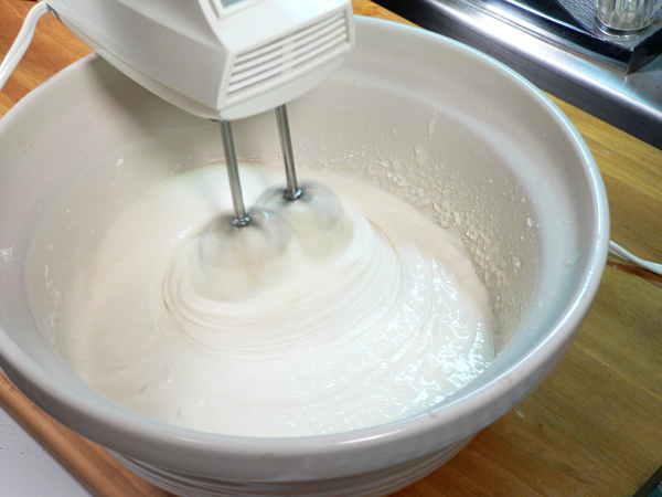 07_M-Ruths-Strawberry-Cake_mix-medium