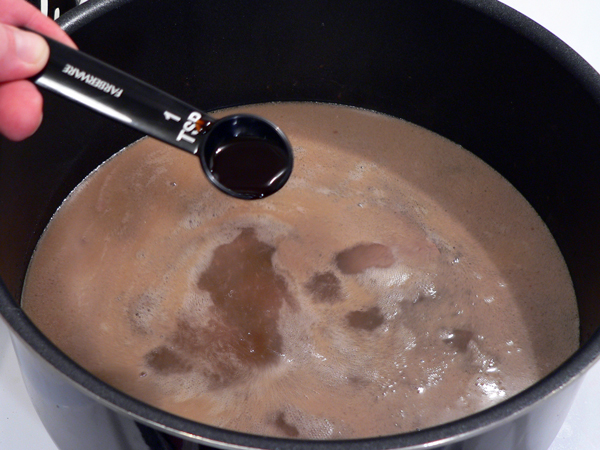 08-Beef-Stew_add-worcestershire Add the worcestershire sauce.