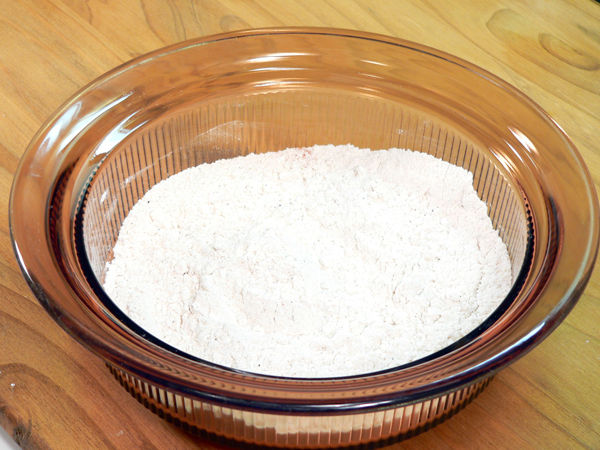 09_Pork-Chops_breader Mix the ingredients well.