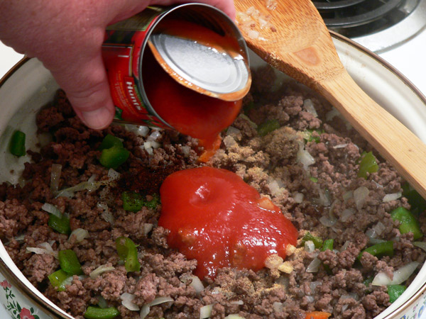 12_Sloppy-Joe's_beef-add-tomato-sauce Add tomato sauce.