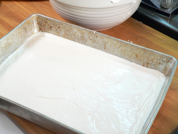 13_M-Ruths-Strawberry-Cake_ready-to-bake