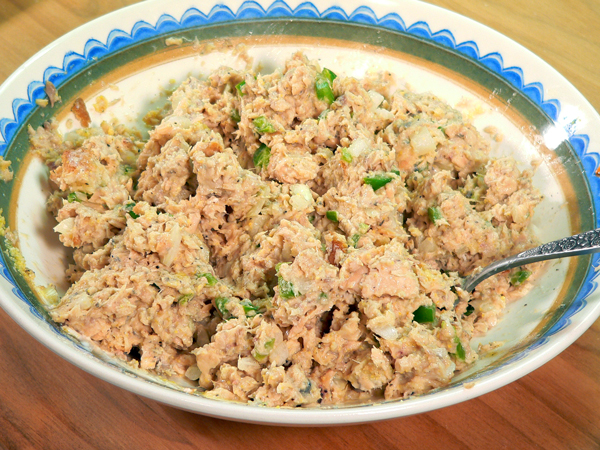 17_Salmon-Patties_mix-ingredients Gently mix the ingredients together.