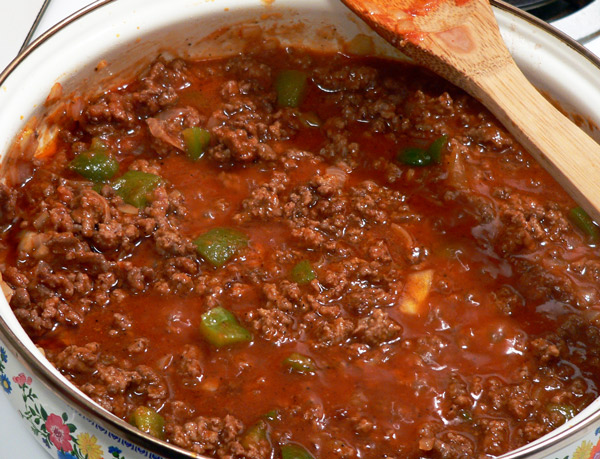 19_Sloppy-Joe's_beef-simmer Stir and let simmer.