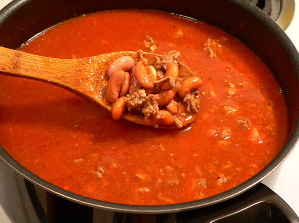 23_Chili-Con-Carne_stir-well Stir well.