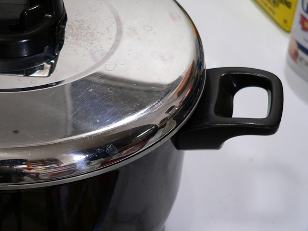 24-Beef-Stew_cover-again Cover the pot once again.