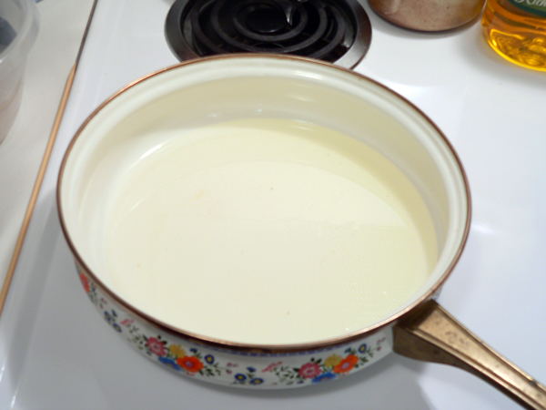 27_Pork-Chops_skillet Place some cooking oil in your skillet.