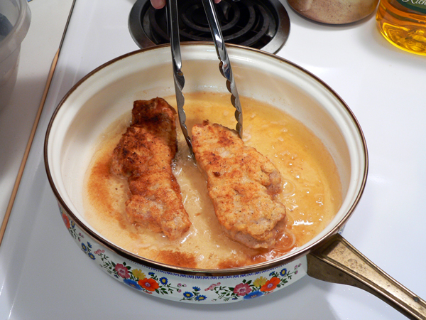 32_Pork-Chops_fry-chops-both-sides Fry both sides.