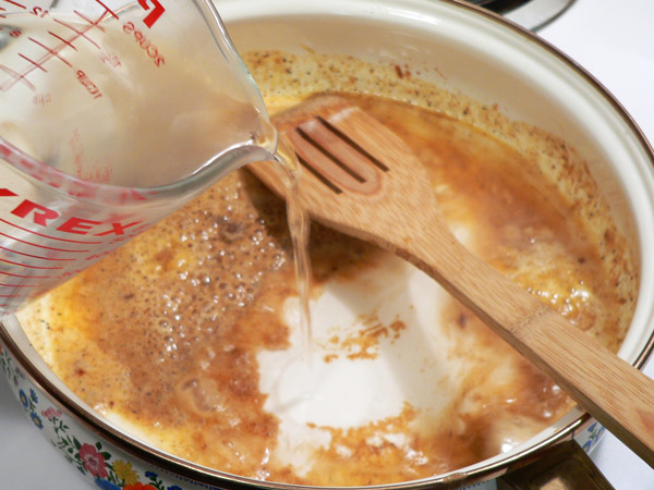35_Chicken-Fried-Steak_gravy-add-water Add some warm water.