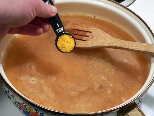 37_Chicken-Fried-Steak_gravy-add-chicken-granules Add chicken granules.