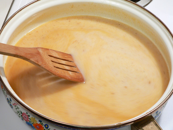 39_Chicken-Fried-Steak_gravy-stir-and-let-simmer Let simmer.