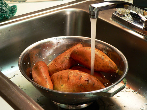 Baked-Sweet-Potatoes-wash-02 Wash the sweet potatoes well, scrub them with a brush if you have one.