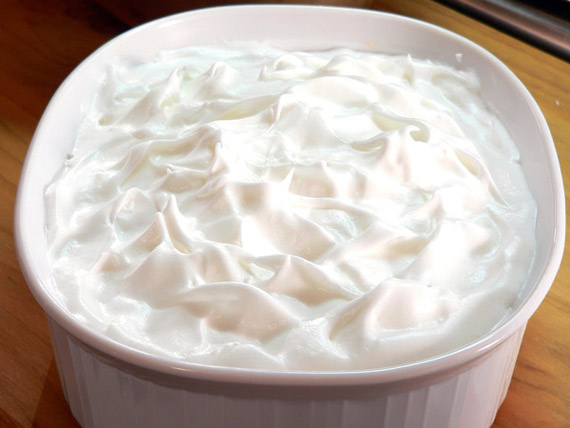banana-pudding-meringue-swirls-24 swirl the meringue