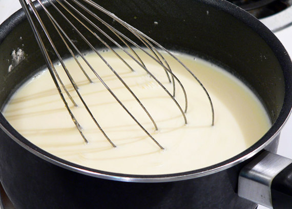 banana-pudding-whisk-eggs-09 whisk eggs into mixture