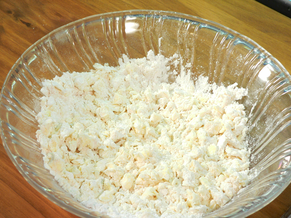 Basic-Pie-Crust_20_pea-size Basic Pie Crust, pea size.
