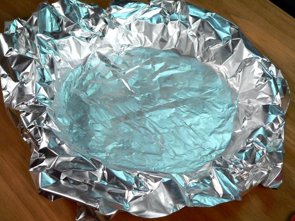 Basic-Pie-Crust_36_line-with-foil Basic Pie Crust, line with foil to pre-bake.