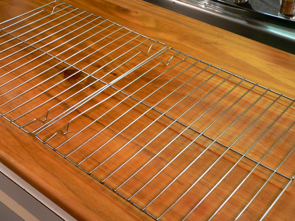 Blueberry-Muffins_30_setup-wire-racks Blueberry Muffins, wire racks.