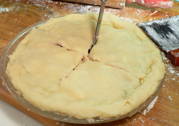 Blueberry-Pie_18_cut-slits-in-top Blueberry Pie, cut slits in the top.