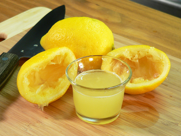 Peach-Preserve-Ice-Cream_02_lemons Peach Preserve Ice Cream, prepare the lemons