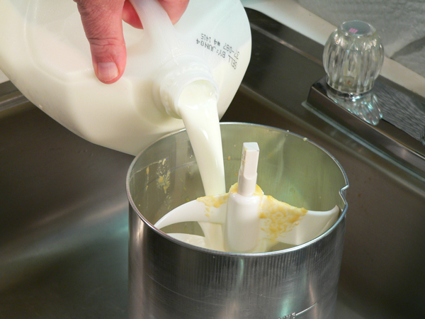 Peach-Preserve-Ice-Cream_32_milk-to-fill-line Peach Preserve Ice Cream, add milk to fill line.