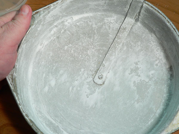Red Velvet Cake, pan is ready.