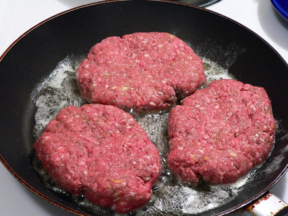 salisbury-steak-cook-add-patties-14 add patties to the skillet