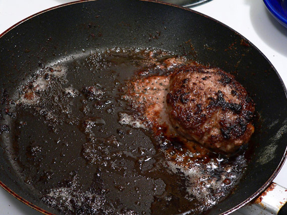 salisbury-steak-cook-remove-from-pan-19 remove from the pan
