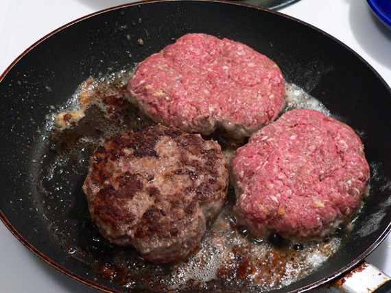 salisbury-steak-cook-turn-17 turn the patties