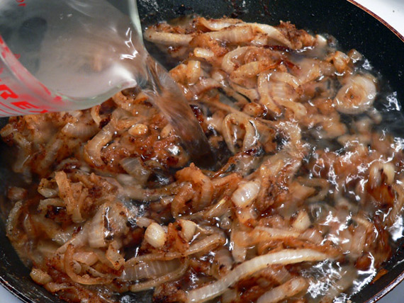 salisbury-steak-onions-add-water-25 add water