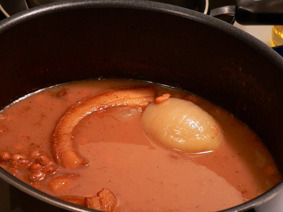 southern-pinto-beans-simmer-16 let the pinto beans simmer for awhile